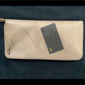 💯 AUTHENTIC FENDI WALLET/CLUTCH